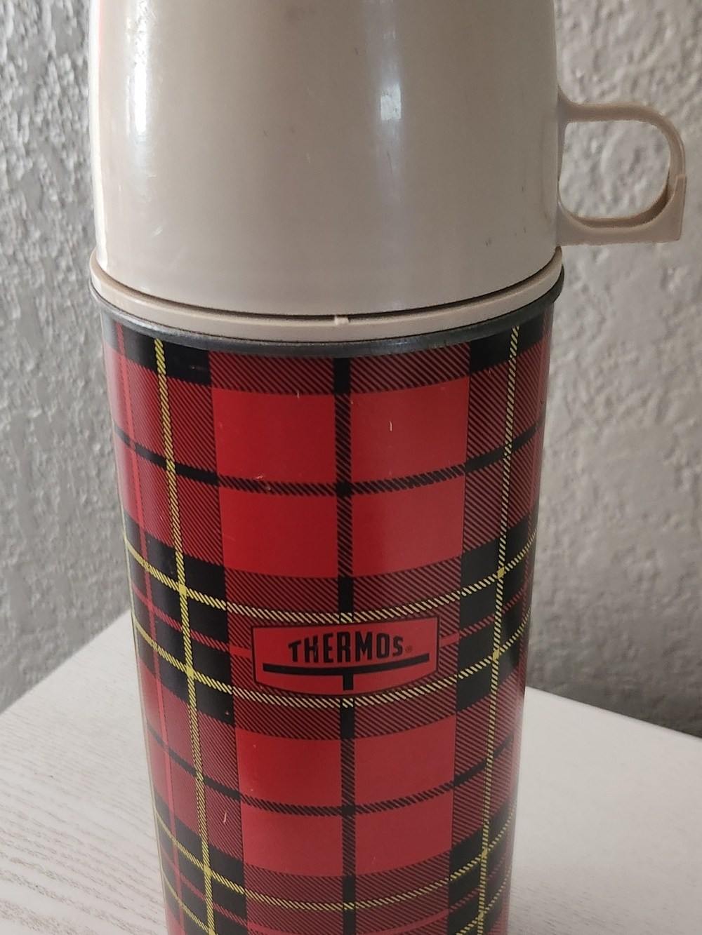 Vintage 1973 King-Seeley Thermos Red Tartan Plaid Vacuum Bottle 1.5 Pint